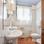 Lägenhetshotell Con Piscina A San Gimignano